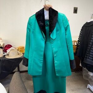 Suits Sizes 12 through 16